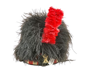 Lot 746 - Contemporary Royal Regiment of Scotland Pipers' ostrich feather bonnet with cap badge.