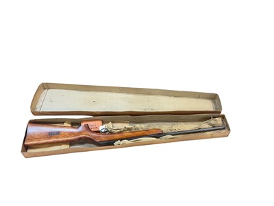 Lot 920 - Vintage BSA "Cadet" .177 air rifle, numbered B20103, (the metalwork retaining all original finish) in original cardboard box.