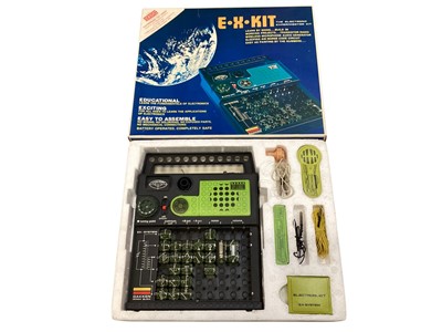 Lot 1999 - Meccano playset, boxed No.086401 & E X 30 Electronic Experimentor Kit, boxed No. 0181392 (2)
