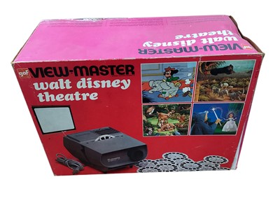 Lot 2000 - Gaf View-Master Projector 111 Walt Disney Theatre & View -Master hand held viewer and Prinz Student 750z Microscope set, all boxed (3)