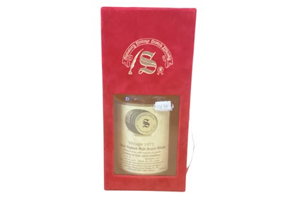 Lot 2606 - Signatory Vintage Single Highland Malt Scotch Whisky 1973 in original velvet case