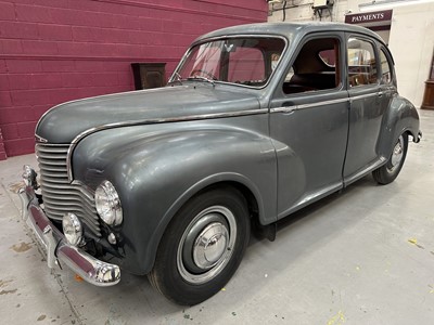 Lot 70 - 1952 Jowett Javelin Delux saloon. reg. no. GVY 333, chassis no. E2PD21769D