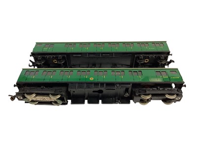 Lot 1918 - Hornby Dublo 2/3 Rail EMU with two 2 rail trailers (4)