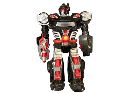 Lot 2518 - Transformers and other robot models (5)