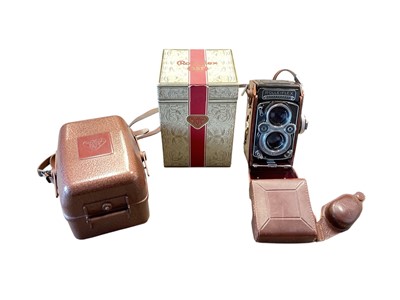 Lot 2396 - 1950's Rolleiflex 3.5f Franke & Heidecke camera, serial no. 2200971 with leather outer c...