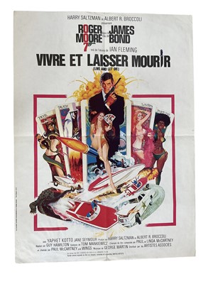Lot 1539 - French Moyenne Poster - James Bond Live And Let Die 1973, 80cm x 58.5cm