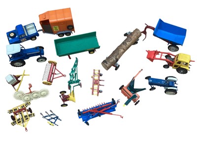 Lot 2730 - Britains diecast farm vehicles & machinery, plus two play bases (qty)