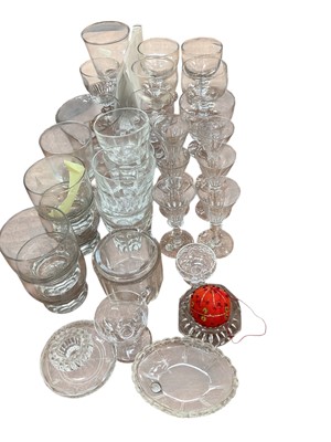 Lot 569 - Good selection of antique and later glassware to include rummers, ale flutes and a rinser.