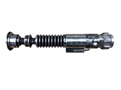 Lot 7 - KR Sabers V2 Custom Star Wars Episode VI: Return of the Jedi Luke Skywalker lightsaber hilt, marked GRAFLEX, in display case (1)