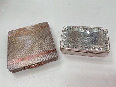 Lot 1161 - Georgian silver snuff box and an Art Deco silver and gold mounted powder compact (2)