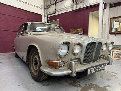 Lot 72 - 1969 Daimler Sovereign, 4235cc petrol, 4-door saloon, reg. no. WRC 455G