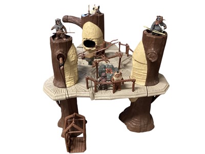 Lot 342 - Star Wars Ewok Village playset with six action figures (1)