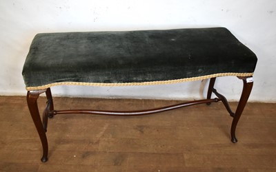 Lot 1398 - Long upholstered stool / window seat