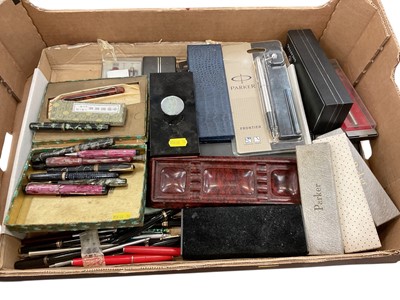Lot 2411 - Collection of pens