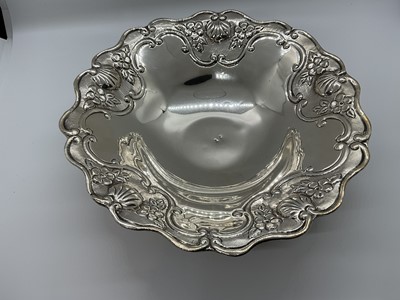 Lot 55 - Silver bon-bon dish with shells