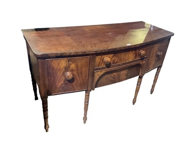 Lot 1270 - Good small George III bow front sideboard standing on slender turned legs