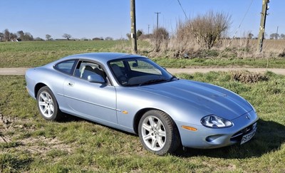 Lot 77 - 1996 Jaguar XK8 4.0 V8, 2-door coupe, automatic, reg. no. P573 HHH