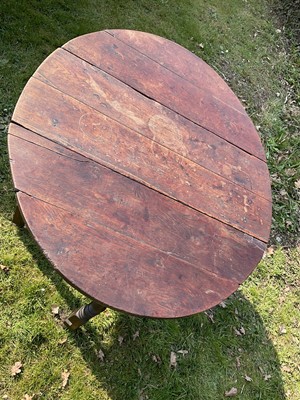 Lot 1453 - Early 18th century oak drop leaf dining table, with elliptical hinged top on turned and block understructure, 115 x 94cm