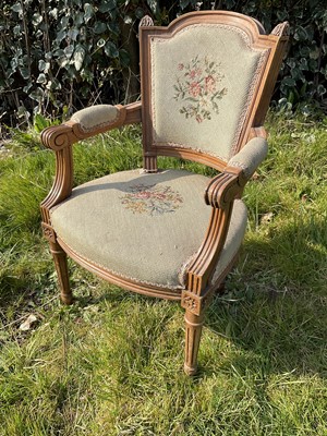 Lot 1462 - 19th century beech framed child's chair