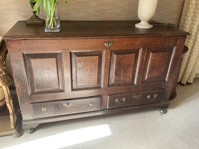 Lot 1490 - 18th century oak mule chest