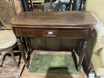 Lot 5330 - Early 19th century mahogany tea table