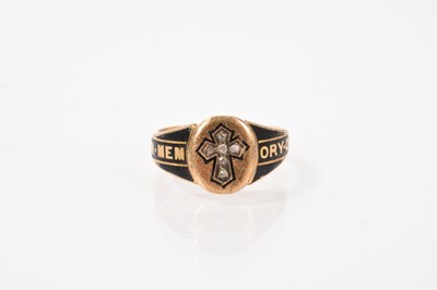 Lot 596 - Victorian 18ct gold, enamel and diamond mourning ring