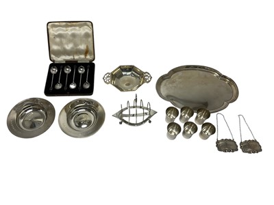 Lot 342 - Selection of miscellaneous silver (various dates and makers)