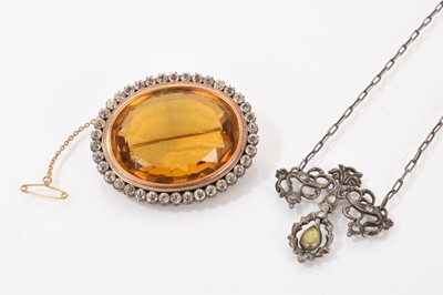 Lot 513 - Antique paste set white metal pendant necklace and an antique glass and paste set oval brooch (2)