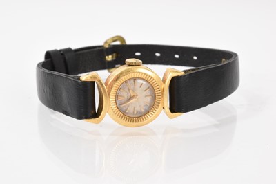 Lot 699 - 1950s Gubelin 18ct gold ladies' wristwatch