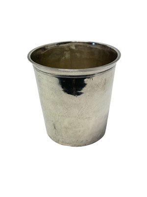 Lot 413 - 18th/19th century French silver beaker
