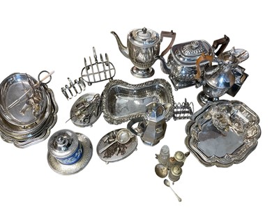 Lot 196 - Assorted 19th century and later silver plate