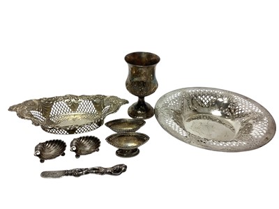 Lot 356 - Selection of miscellaneous silver