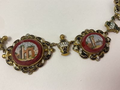 Lot 499 - 19th century Italian micro-mosaic necklace