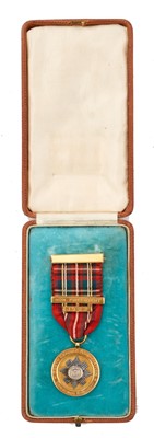 Lot 48 - 1920's 9ct gold Scots Guard Association, Edinburgh Branch, Honorary Presidents badge / medal dated 1922 and named to Brig. Gen. J. F. Erskine C.B., C.M.G., M.V.O. in tooled leather case. ...