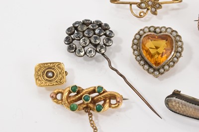 Lot 524 - Group of Georgian and later jewellery