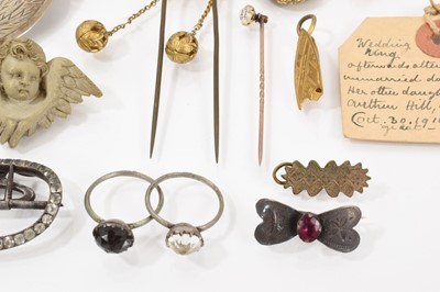 Lot 529 - Group of antique jewellery
