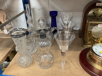 Lot 98 - Group of antique glassware