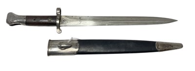 Lot 141 - Boer War era British Lee Metford 1888 pattern bayonet with steel blade, the mounts stamped C.C. 12M 1101, in leather scabbard with plated metal mounts.