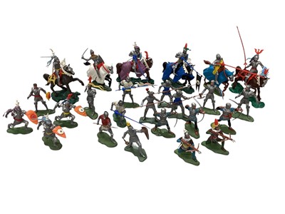 Lot 1879 - Britains Knights & Saracens Mounted & Foot) (qty)