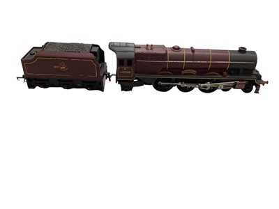 Lot 1890 - Railway OO Gauge BR 4-6-2 tender locomotives The Princess Royal 46200 & Princess Victoria 46205 and 4-6-0 tender locomotive 61572, all unboxed (3)