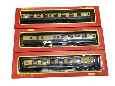 Lot 1895 - Tri-ang OO Gauge Pullman Car Lucille & other GWR carriages, plus Trix GWR carriages (x2), all boxed (11 total)
