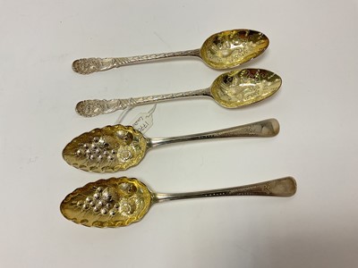 Lot 3 - Two pairs of Georgian silver berry spoons, including one pair hallmarked London 1770 (Thomas & William Chawner), and another pair London 1782/3, approx 8.8 troy oz in total
