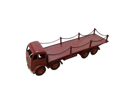 Lot 1531 - Dinky Toys Foden Flat Truck with chains, boxed No.905 (1)