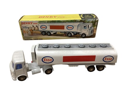 Lot 1544 - Dinky Toys Esso A.E.C. Fuel Tanker No.945 & Dinky Supertoys Shell-BP Leyland Octopus Fuel Tanker No.944, both boxed (2)