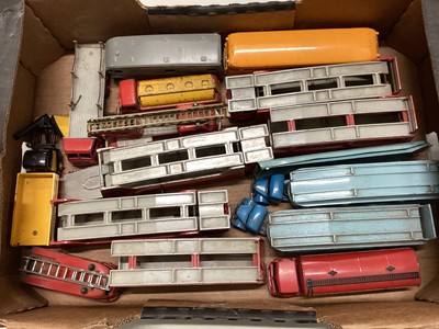 Lot 1593 - Dinky Supertoys unboxed commercial vehicles including Car Carriers & Trailers, Pullmore Transporters (with ramps), Wayne Bus, Snow Plough & others (1 box)