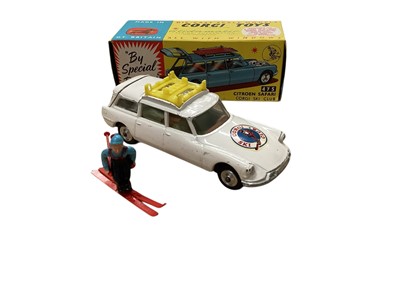 Lot 1566 - Corgi Toys Citroen Safari Corgi Ski Club No.475 (reproduction box) & Citroen Safari ID19 No.436, both boxed (2)