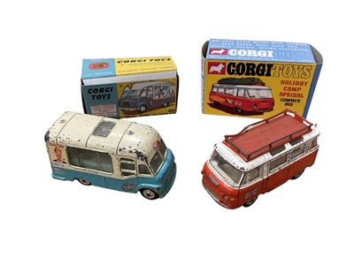 Lot 1582 - Corgi Toys Smith's Mister Softee Ice Cream Van No.428, Holiday Camp Special Commer Bus No.508, Army Field Kitchen No.359, Breakdown Trucks No.s 417S & 490 (x2), Land Rover 88 Pick-Up No.438,...