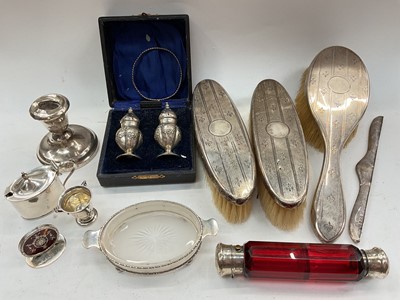 Lot 1125 - Group of silver to include dressing table items, ruby glass double ended scent bottle, tortoiseshell menu holder, condiments etc