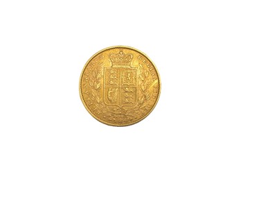 Lot 428 - G.B. - Gold Sovereign Victoria YH shield back 1872 die no. 55 GF-AVF (1 coin)