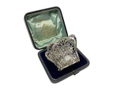 Lot 177 - 19th Cristofle silver plated Aparagus Tongs, in Elkington & Co velvet lined fitted retailers box.